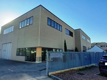 Capannone in vendita a Chieti (CH) via aterno foto 1