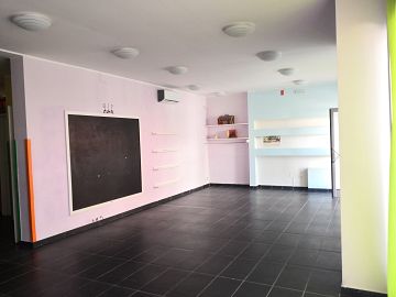 Negozio o Locale in vendita a Chieti (CH) Via Ramiro Ortiz, 18 foto 6