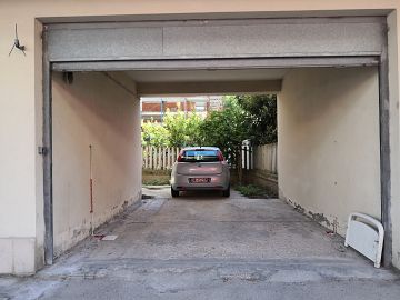 Negozio o Locale in vendita a Chieti (CH) Via Ramiro Ortiz, 18 foto 4