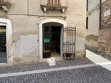 Negozio o Locale in vendita a Alanno (PE)  foto 4