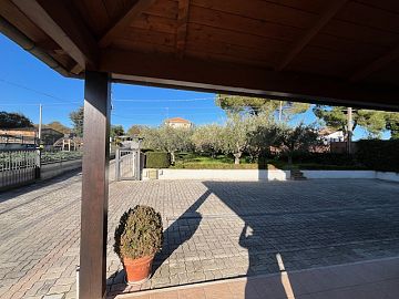 Villa bifamiliare in vendita a Ripa Teatina (CH) via Val di foro 85 foto 2