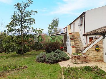 Casale o Rustico in vendita a Pianella (PE)  foto 3
