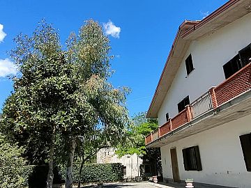 Villa bifamiliare in vendita a Alanno (PE)  foto 2