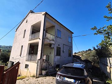 Casa indipendente in vendita a Chieti (CH) strada san donato foto 2