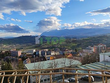 Appartamento in vendita a Chieti (CH) Viale Europa foto 2