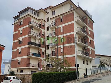 Appartamento in vendita a Chieti (CH) Via S. Camillo de Lellis foto 4