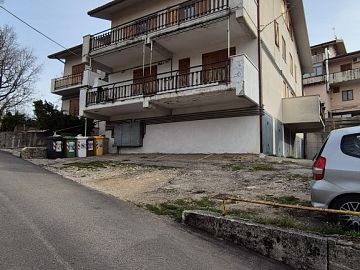 Mansarda in vendita a Sant'Eufemia a Maiella (PE) via pastine foto 2