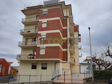 Appartamento in vendita a Chieti (CH) Via S. Camillo de Lellis foto 3