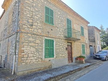 Casa indipendente in vendita a Tollo (CH) via venna foto 2