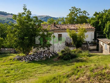 Casa indipendente in vendita a Penne (PE)  C/da Geremia 26 foto 2
