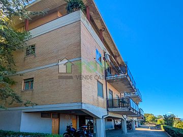 Attico in vendita a Chieti (CH) Via Santarelli foto 3