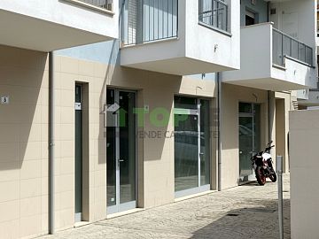 Negozio o Locale in vendita a Chieti (CH) Via Sulmona foto 3