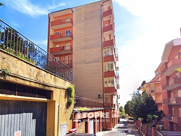 Appartamento in vendita a Chieti (CH) Via Francesco Sciucchi foto 3