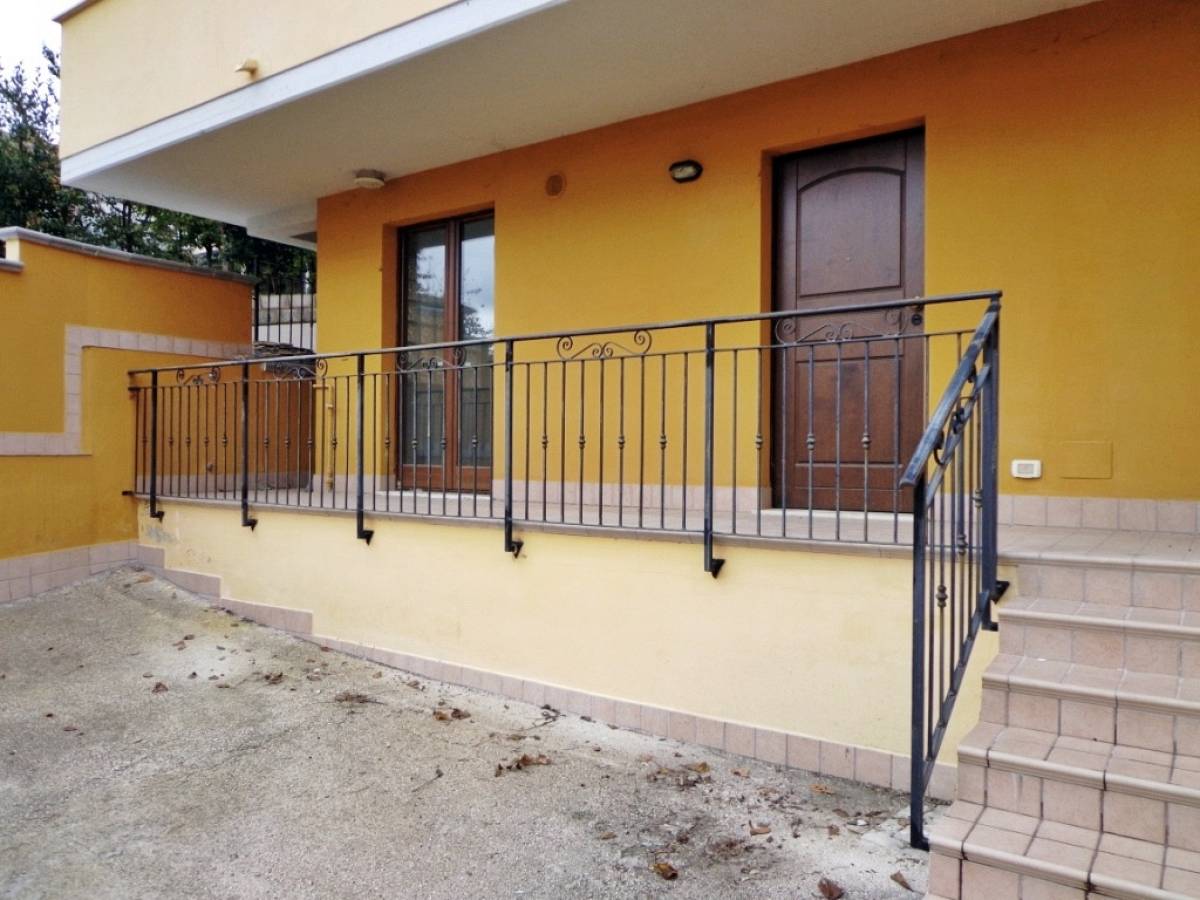 Apartment for sale in contrada frontino  at Bucchianico - 390381 foto 2