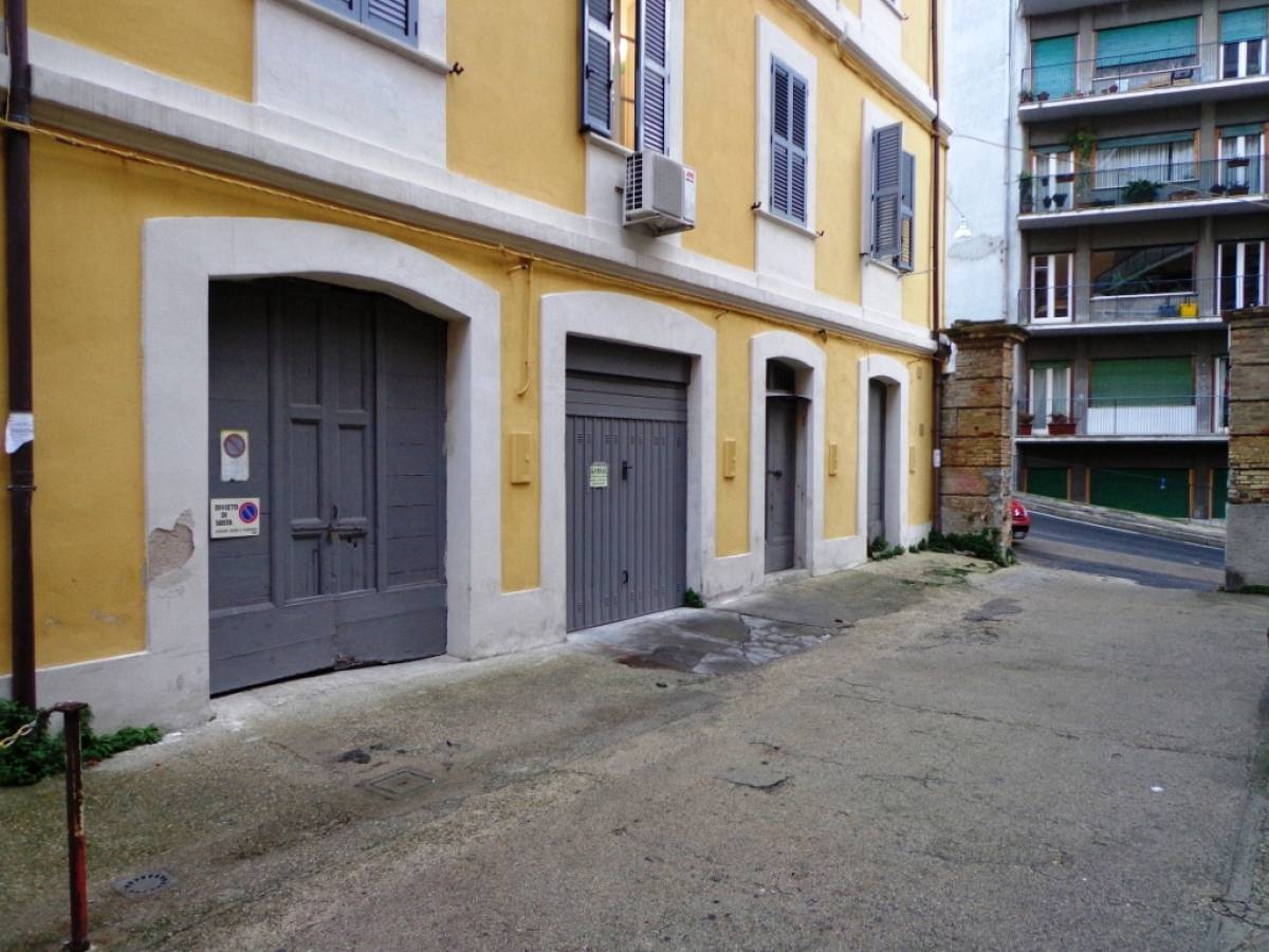 Warehouse or storage for sale in via cesare de laurentiis  in S. Maria - Arenazze area at Chieti - 645018 foto 1