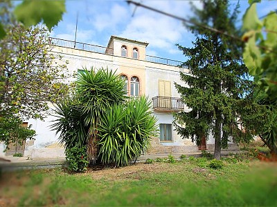 Casale o Rustico in vendita a Ortona