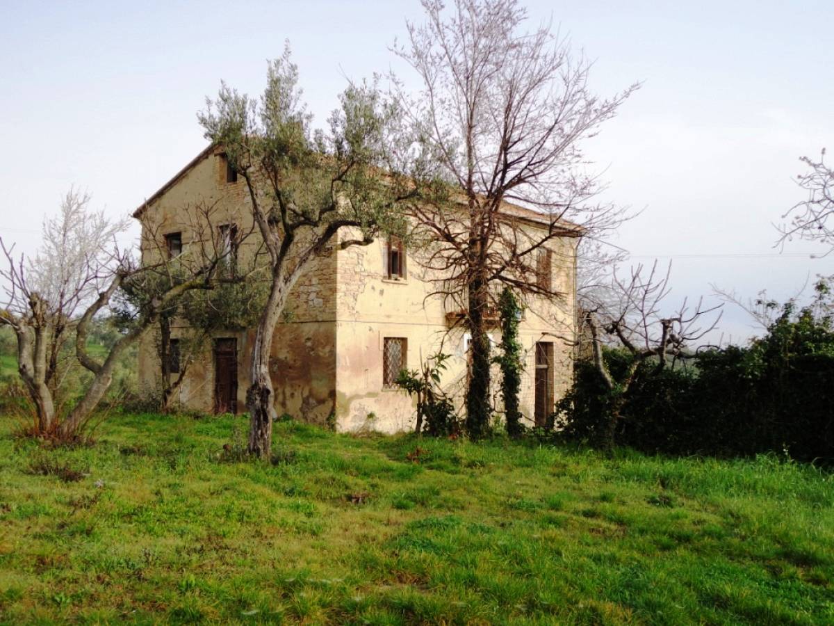 Casale o Rustico in vendita in contrada colle pascucci  a Orsogna - 294861 foto 1