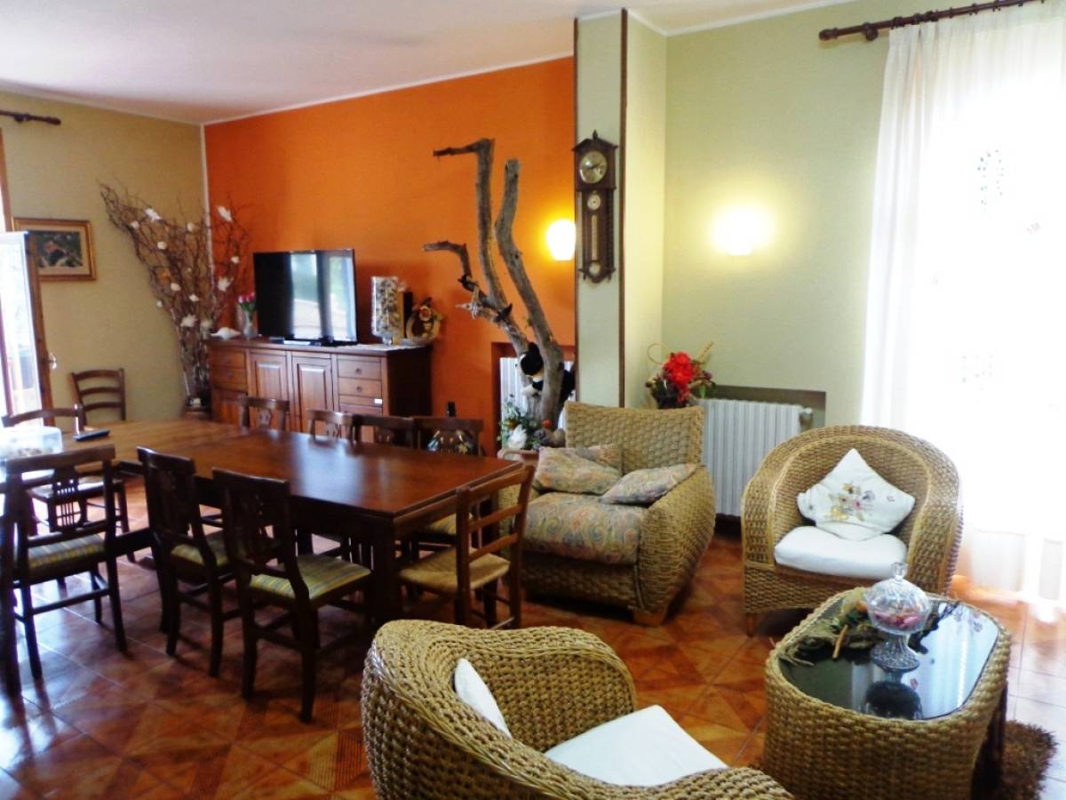 Villa bifamiliare in vendita in via vaschiola  a Torrevecchia Teatina - 707876 foto 4