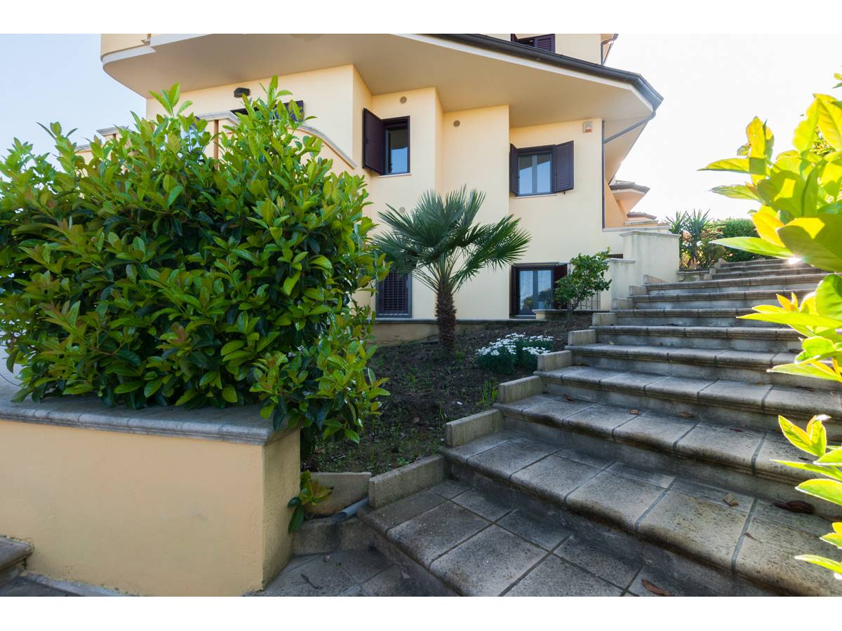 Villa bifamiliare in vendita in   a Monteodorisio - 795296 foto 1