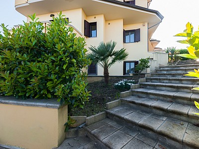 Vendita Villa bifamiliare a Monteodorisio