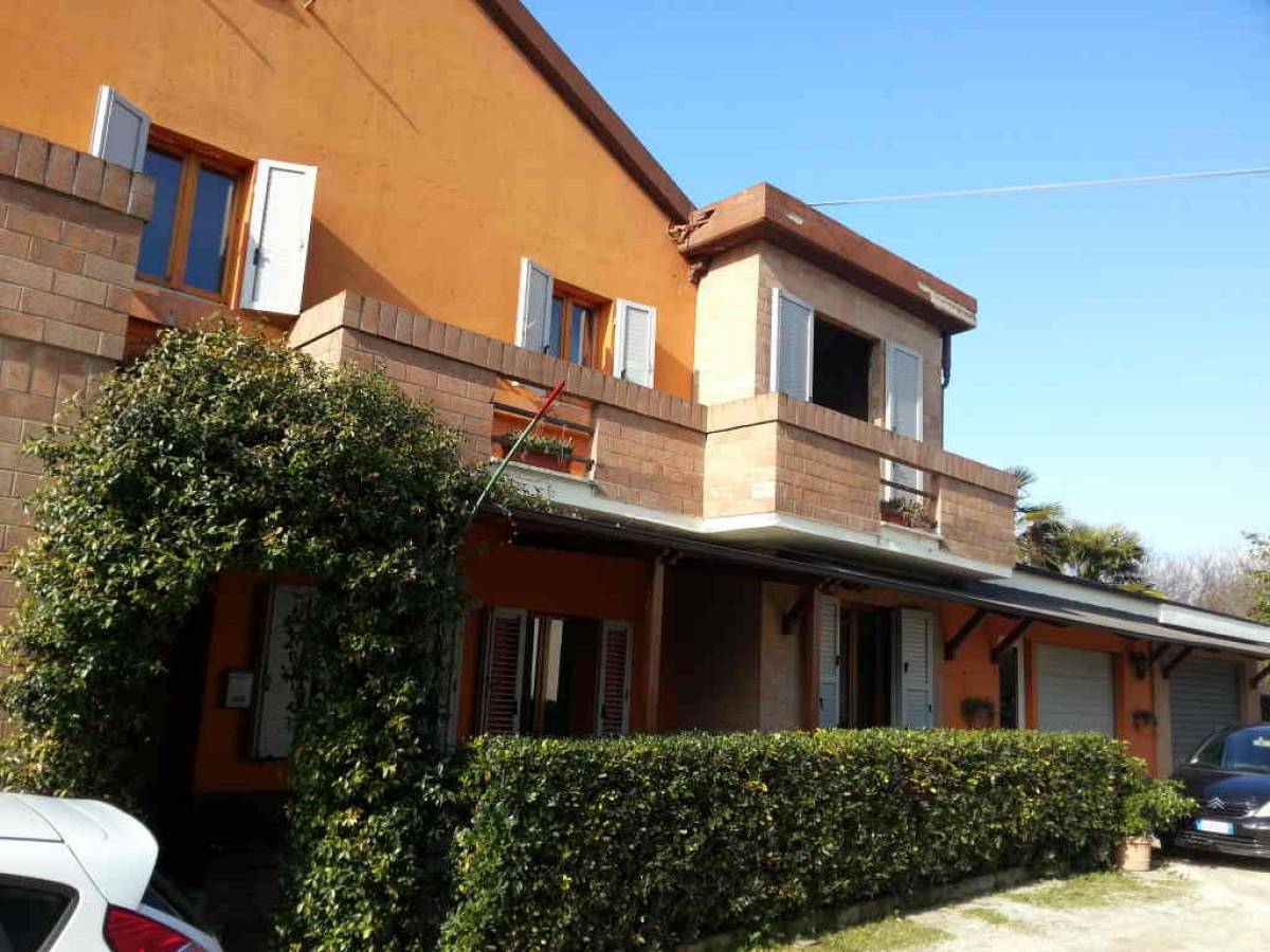 Casa indipendente in vendita in via piane chienti 153  a Civitanova Marche - 3212798 foto 2