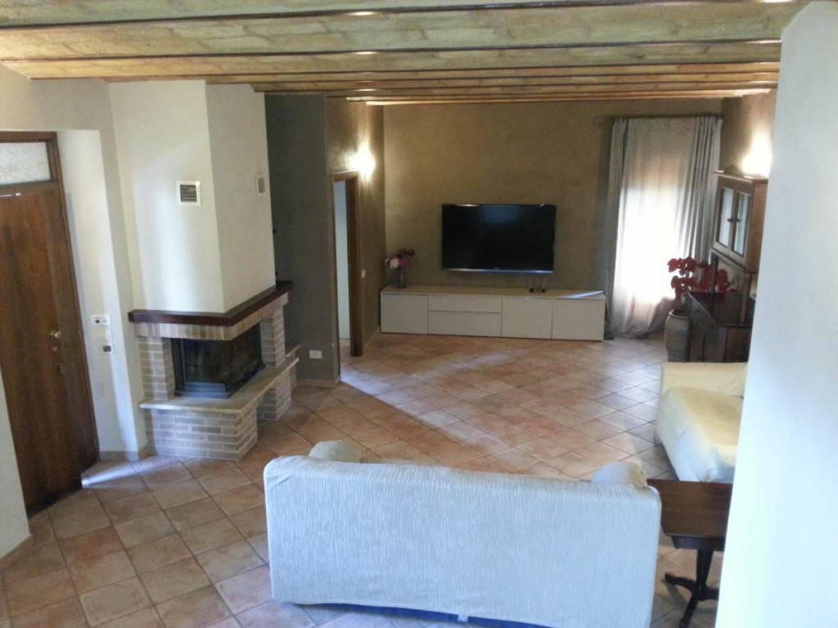 Casa indipendente in vendita in via piane chienti 153  a Civitanova Marche - 3212798 foto 1