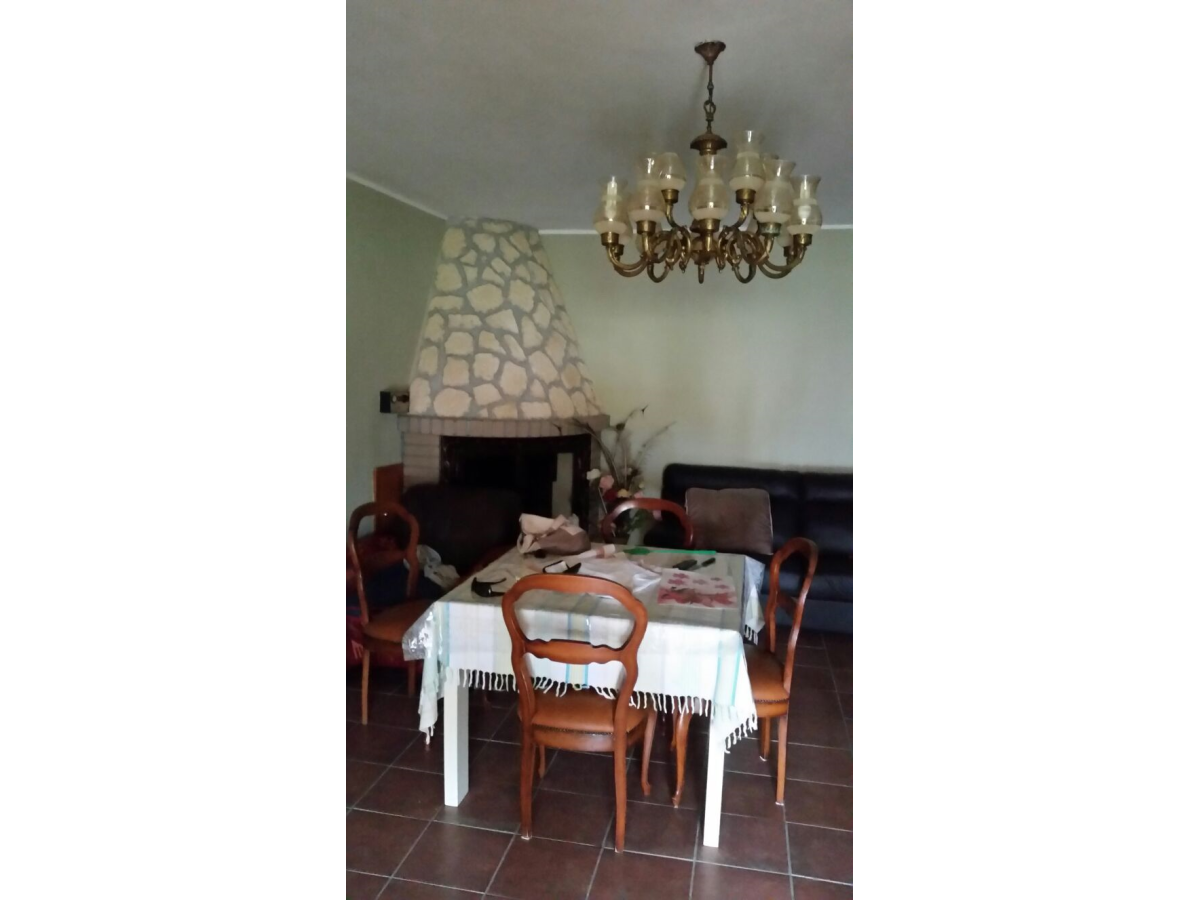 Casale o Rustico in vendita in Borgo Feretti,6  a Collecorvino - 9695157 foto 10