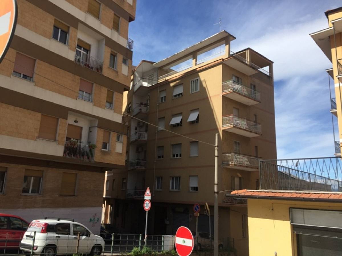 Appartamento in vendita in Via Baroncini,16 zona Mad. Angeli-Misericordia a Chieti - 4350370 foto 1