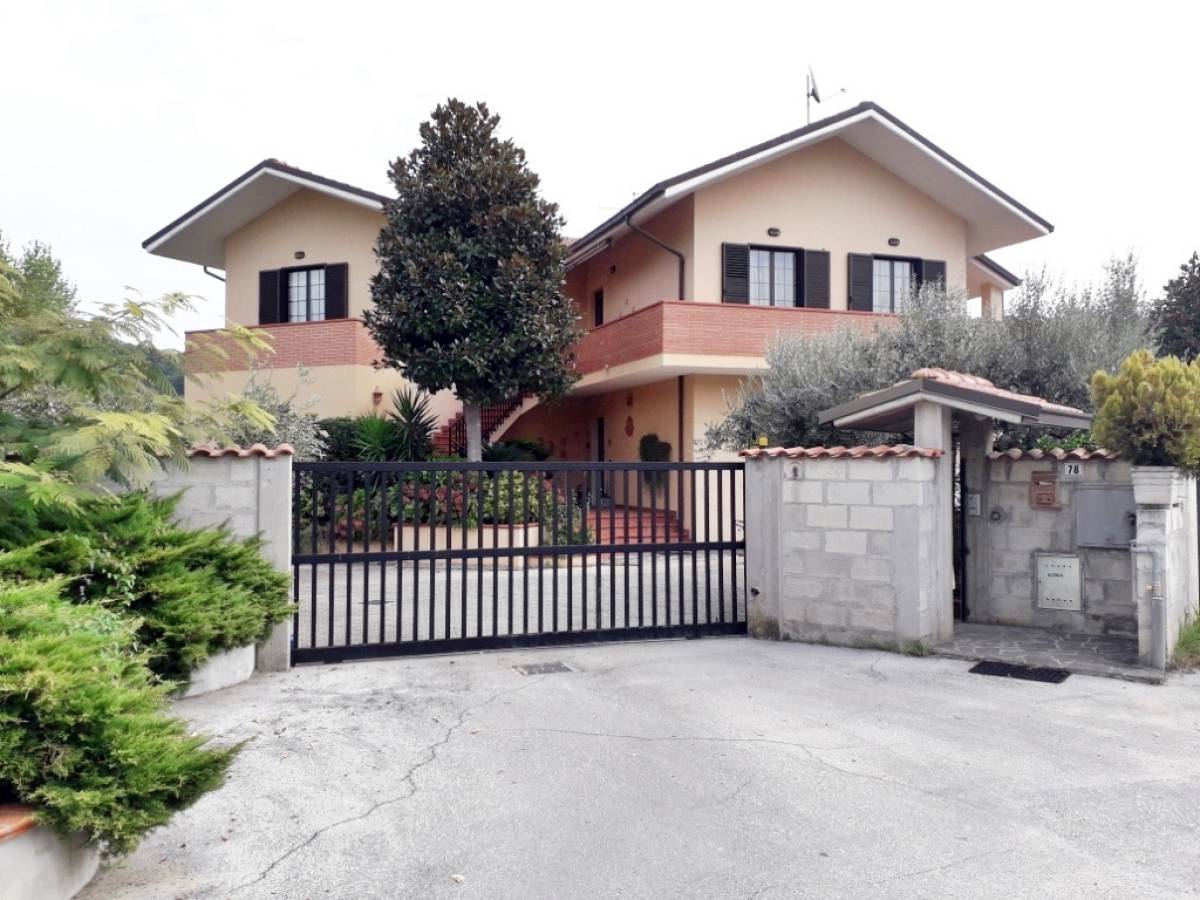 Villa in vendita in fondo valle alento  a Torrevecchia Teatina - 432625 foto 1