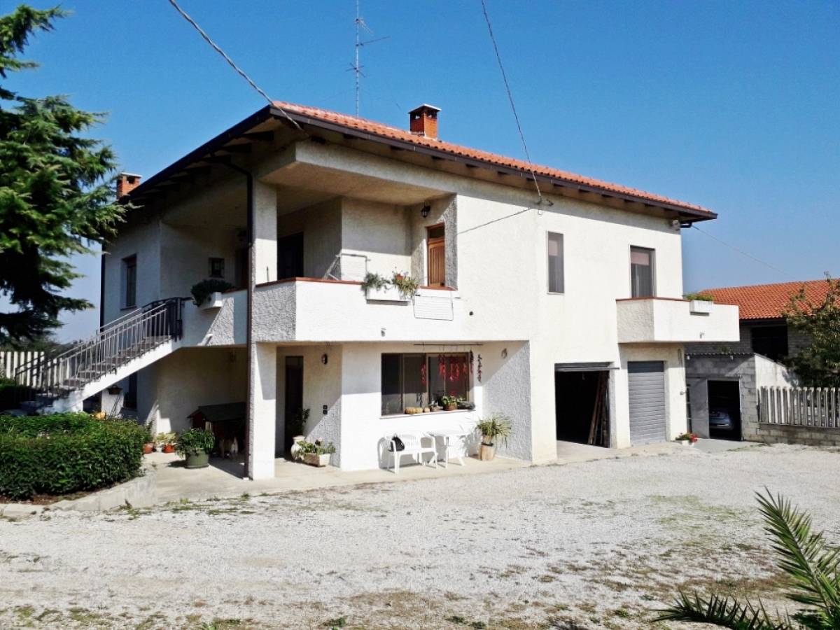 Villa for sale in strada di colle marconi  in Colle Marconi area at Chieti - 607282 foto 2