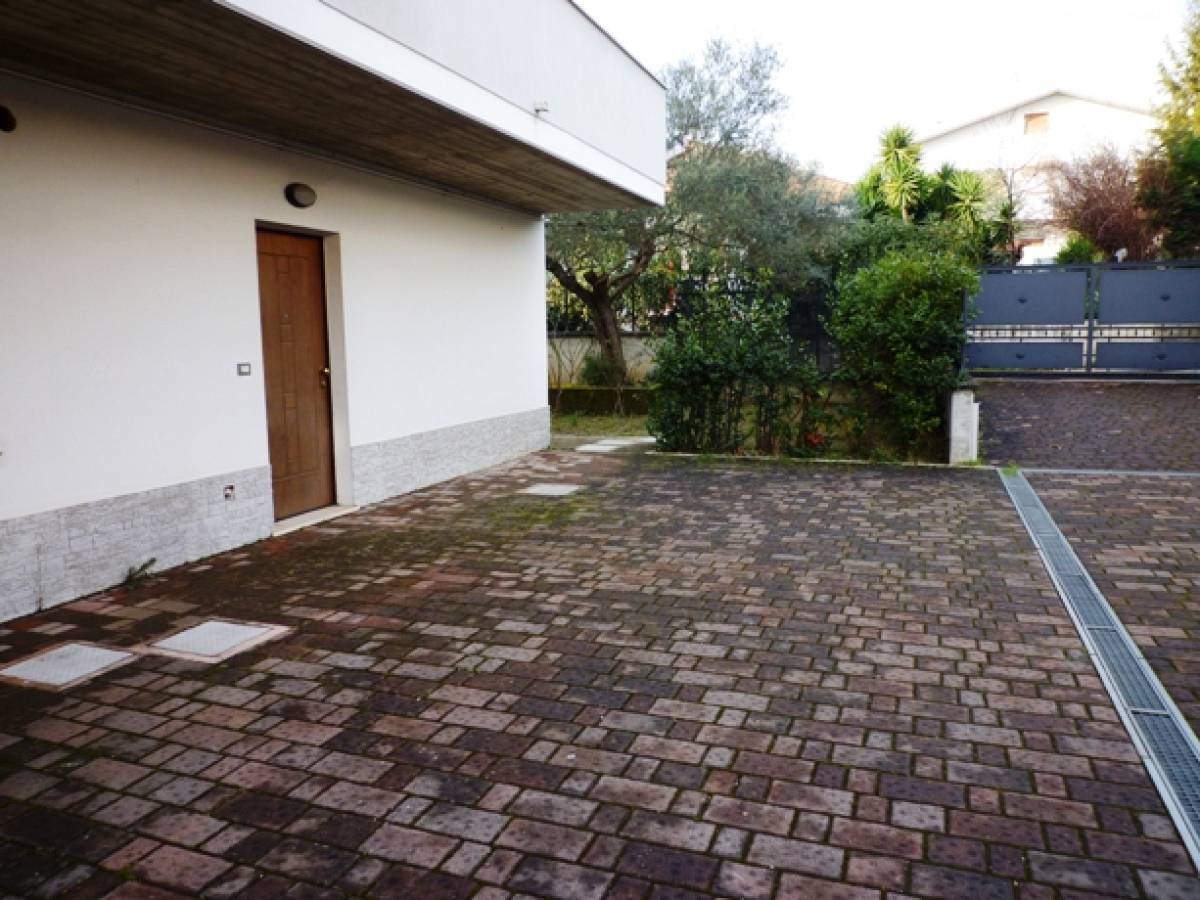 Appartamento in vendita in  zona Colli a Pescara - 3938746 foto 3