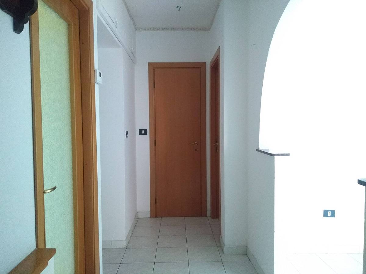 Apartment for sale in Via delle Acacie  in Mad. Angeli-Misericordia area at Chieti - 6879703 foto 4