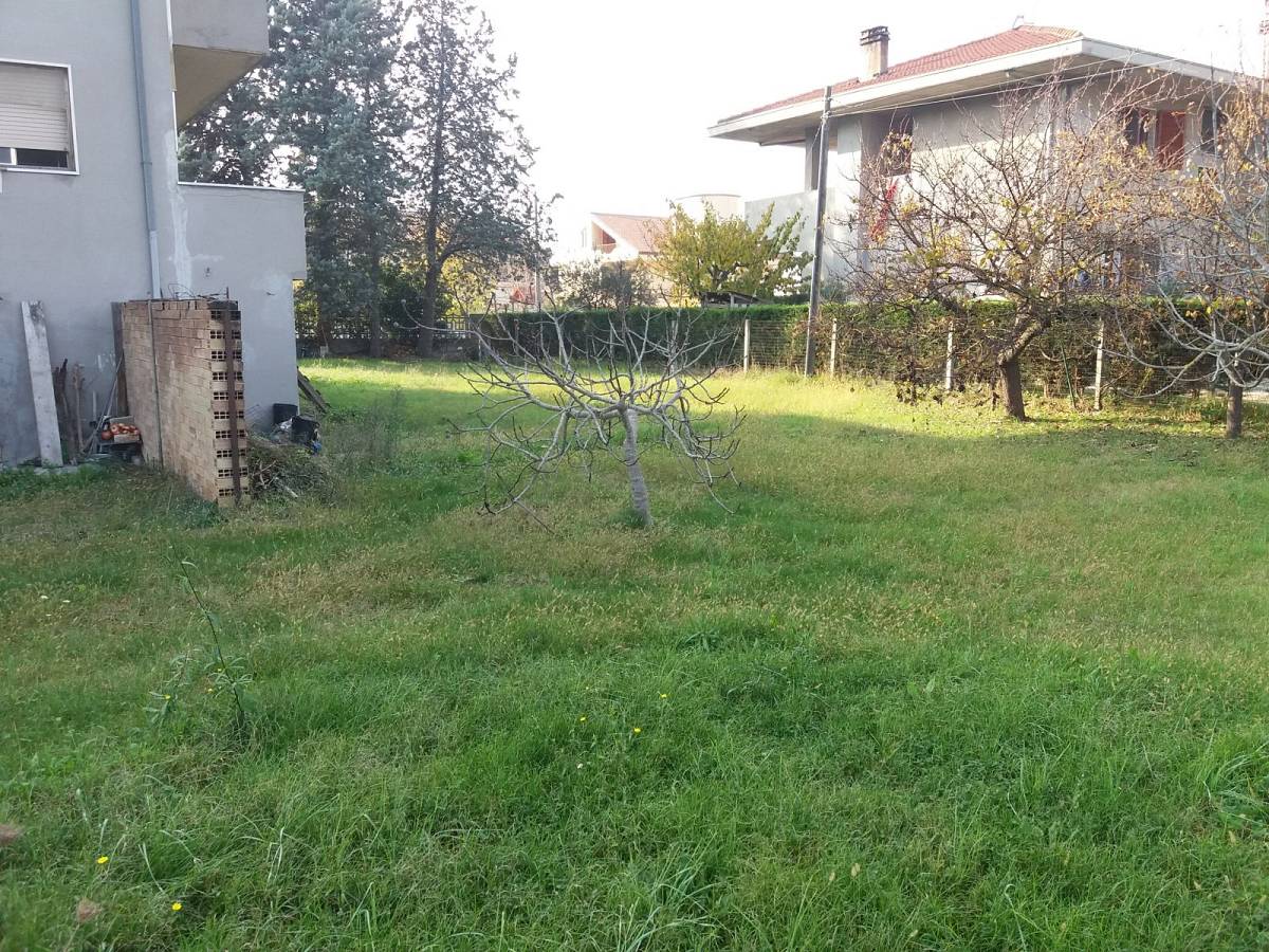 Residential building lot for sale in Via Mascagni  at San Giovanni Teatino - 63116 foto 2