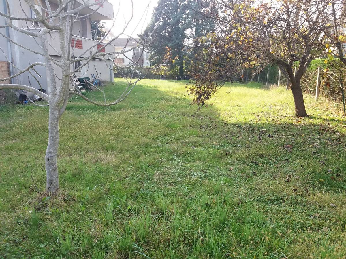 Residential building lot for sale in Via Mascagni  at San Giovanni Teatino - 63116 foto 3