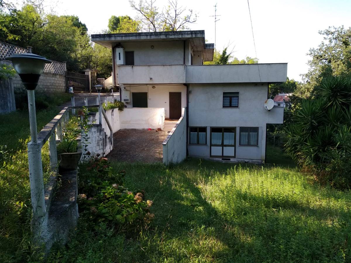 Casa indipendente in vendita in STRADA COLLE RENAZZO 143  a Pescara - 6258027 foto 1
