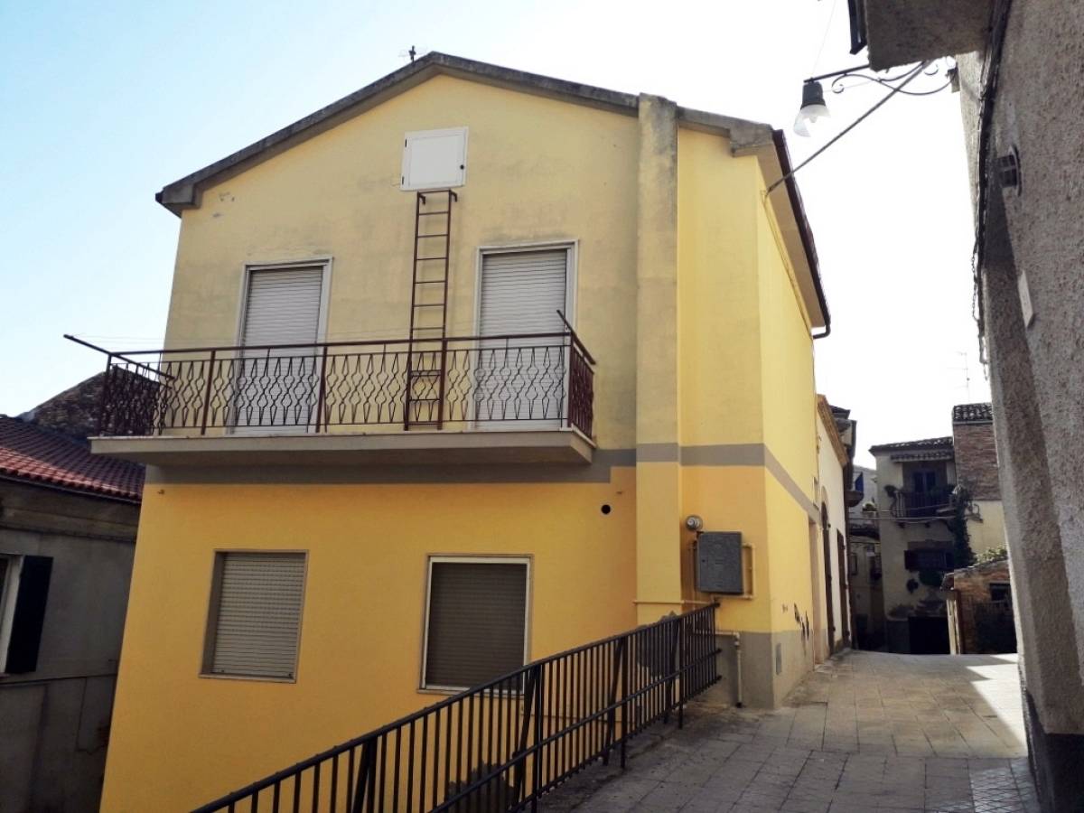 Porzione di casa in vendita in via vasari  a Bucchianico - 6976166 foto 1