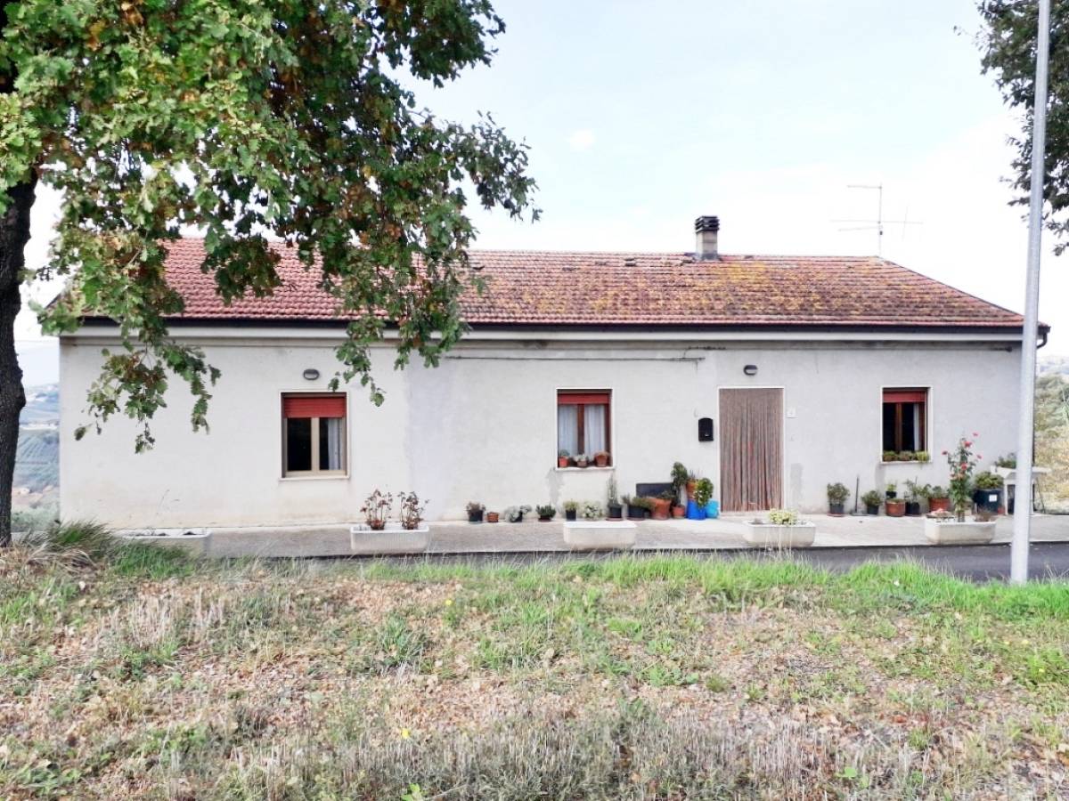 Indipendent house for sale in contrada pantanella  at Bucchianico - 8174087 foto 2