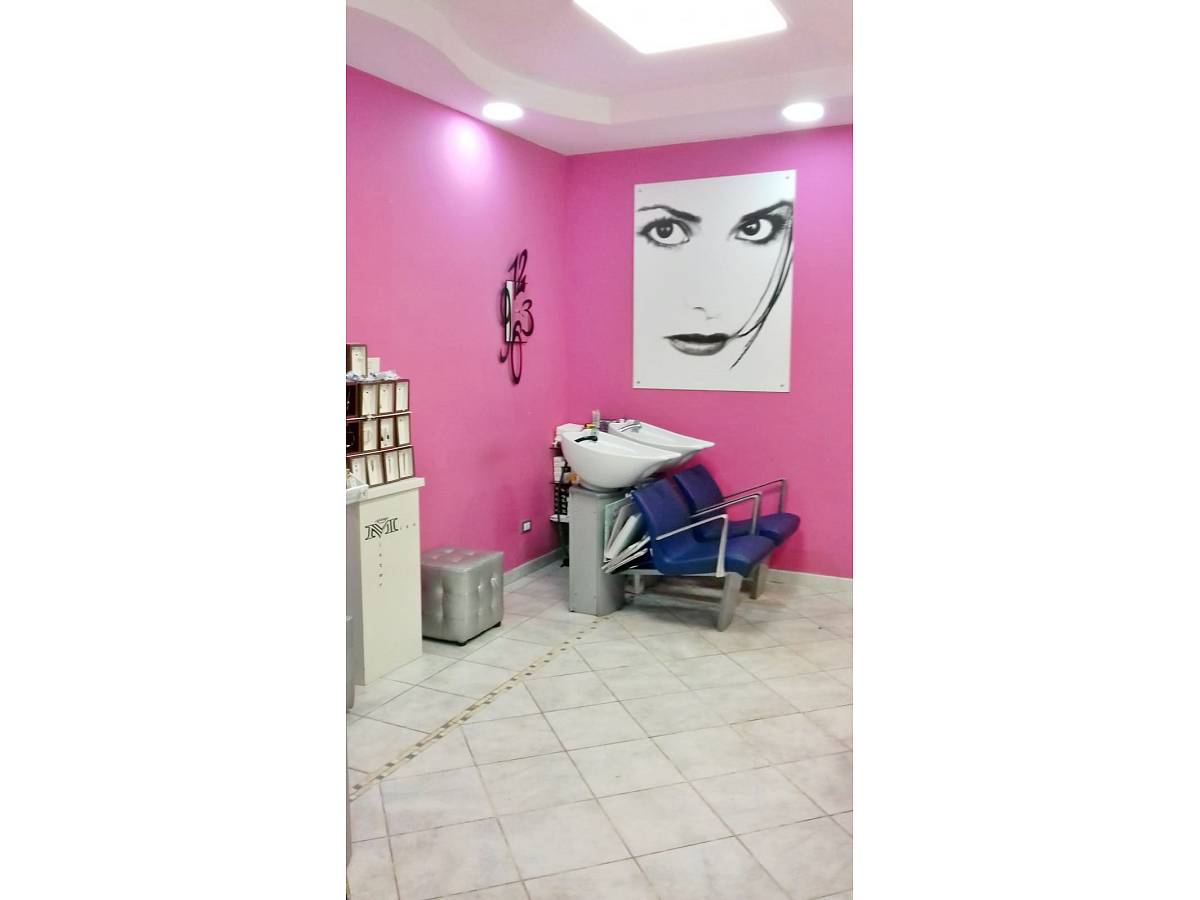 Hairdresser saloon for sale in Via Leonardo Da Vinci      in Marina area at Silvi - 4834768 foto 2