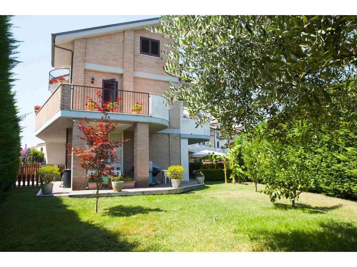 Appartamento in vendita in strada statale Val di Foro  a Francavilla al Mare - 3258635 foto 2