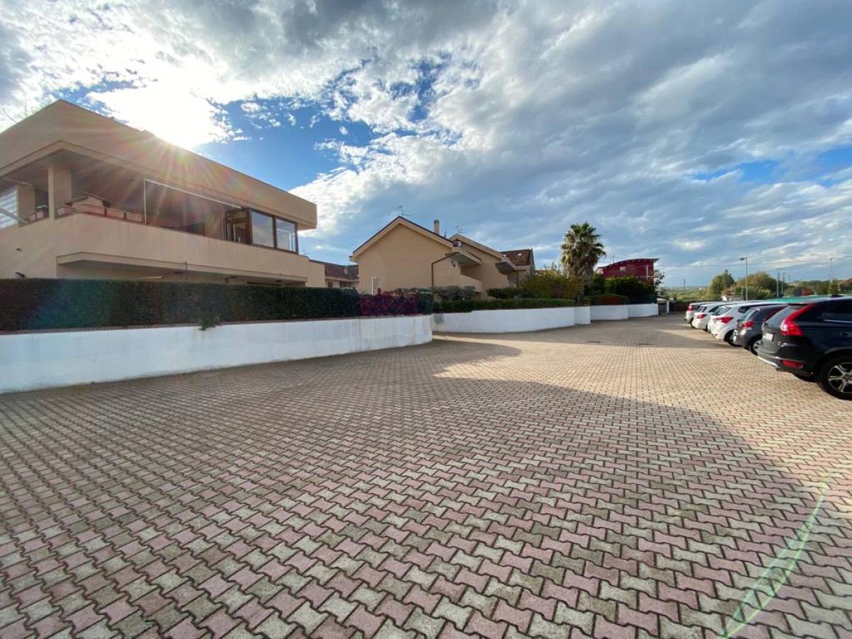 Two family house for sale in   at Francavilla al Mare - 8830253 foto 19