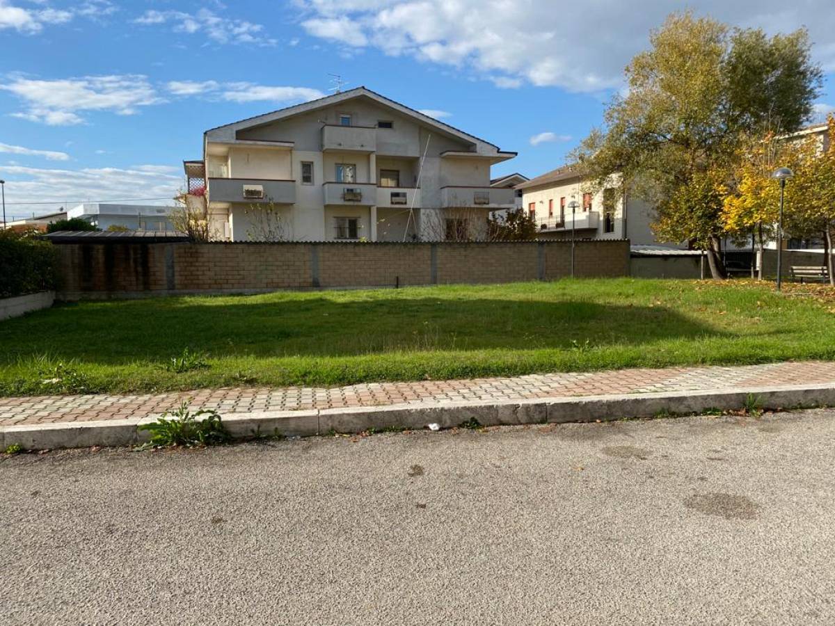 Residential building lot for sale in   at Pescara - 7033303 foto 6