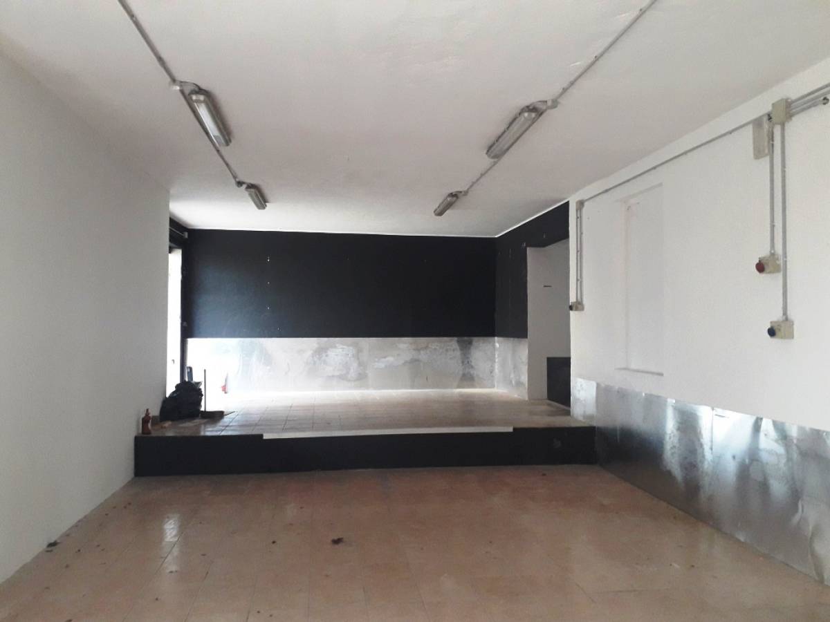 Garage for sale in via valignani  in S. Anna - Sacro Cuore area at Chieti - 8903801 foto 1