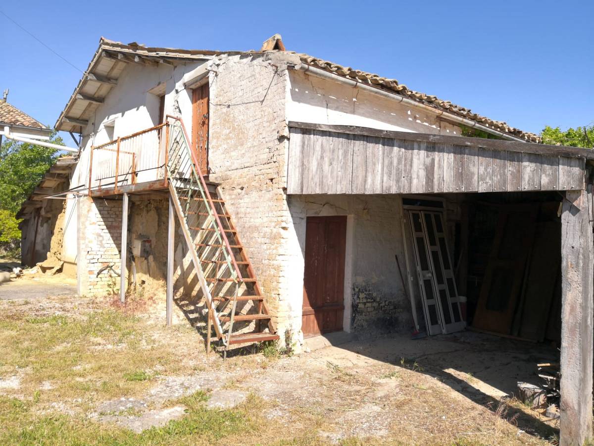 Semi-detached house for sale in C.da Colle dei Gesuiti, 49  at Bucchianico - 1240206 foto 9