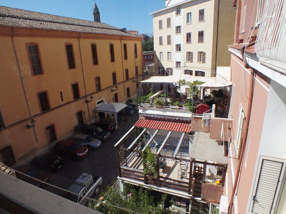 Appartamento in vendita in via degli agostiniani zona S. Maria - Arenazze a Chieti - 2261451 foto 1