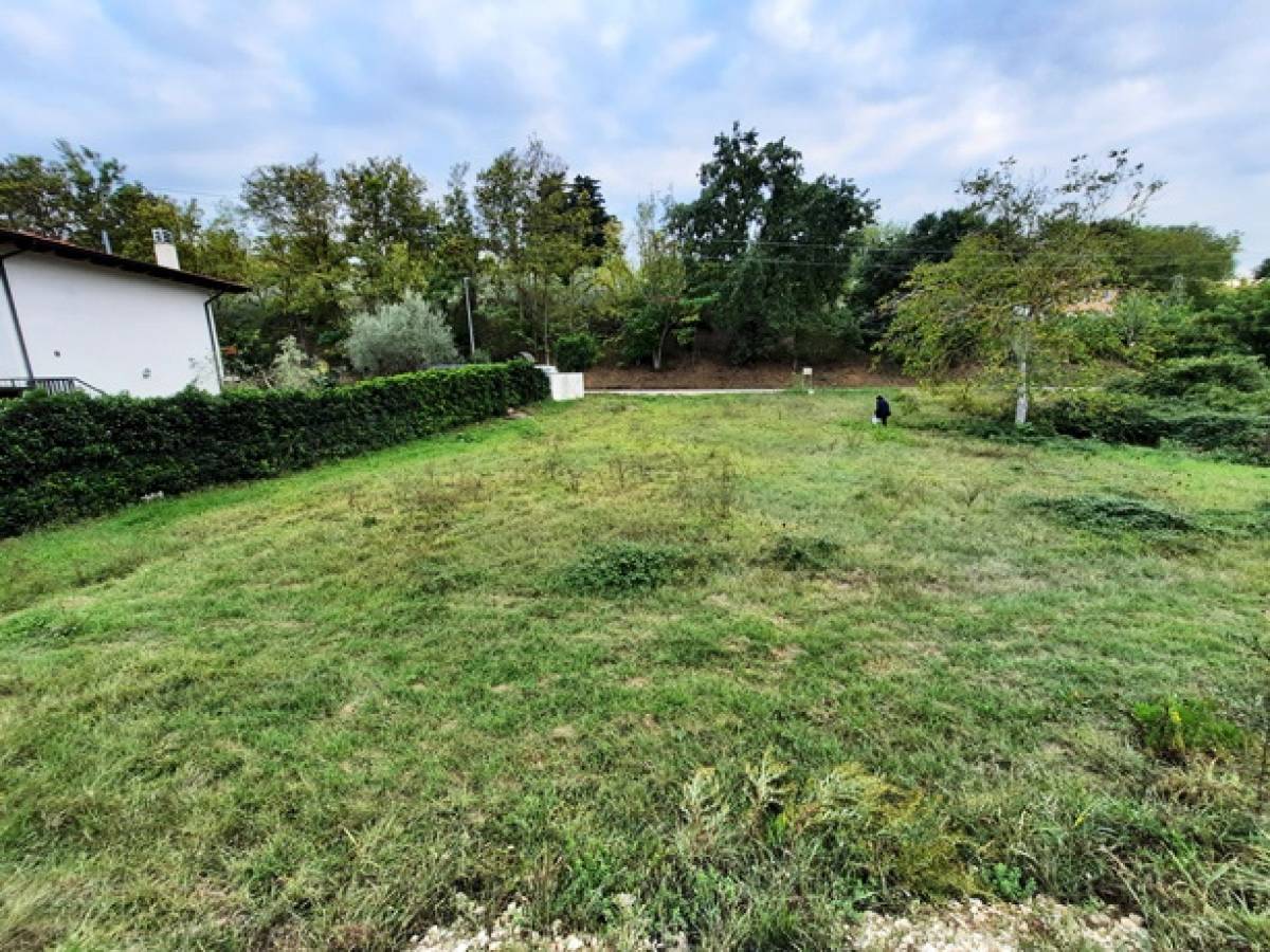 Terreno Edificabile Res. in vendita in strada per Ripacorbaria zona Ripacorbaria a Manoppello - 2558188 foto 3