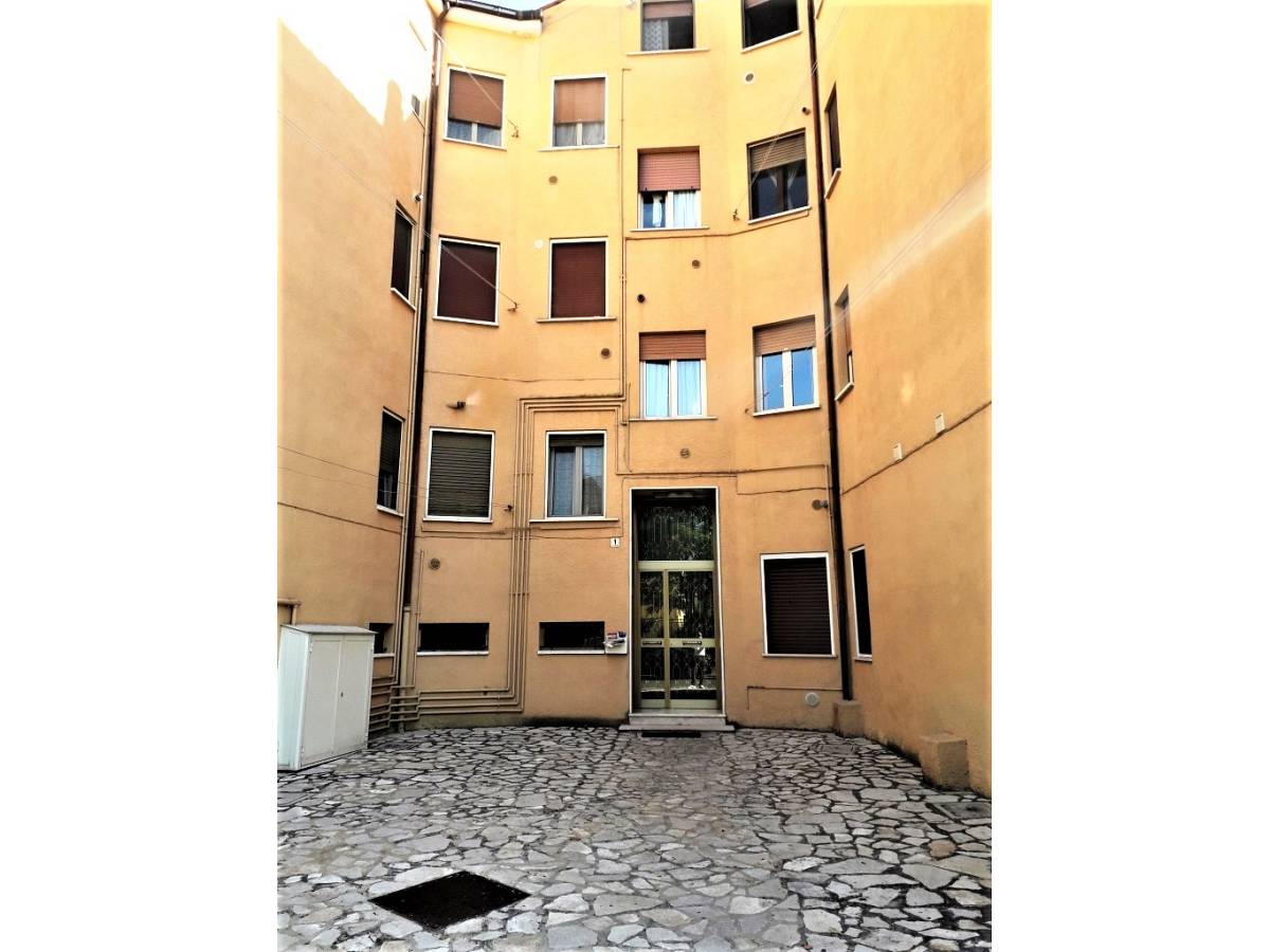 Appartamento in vendita in via pescara zona Scalo Stazione-Centro a Chieti - 9859226 foto 3