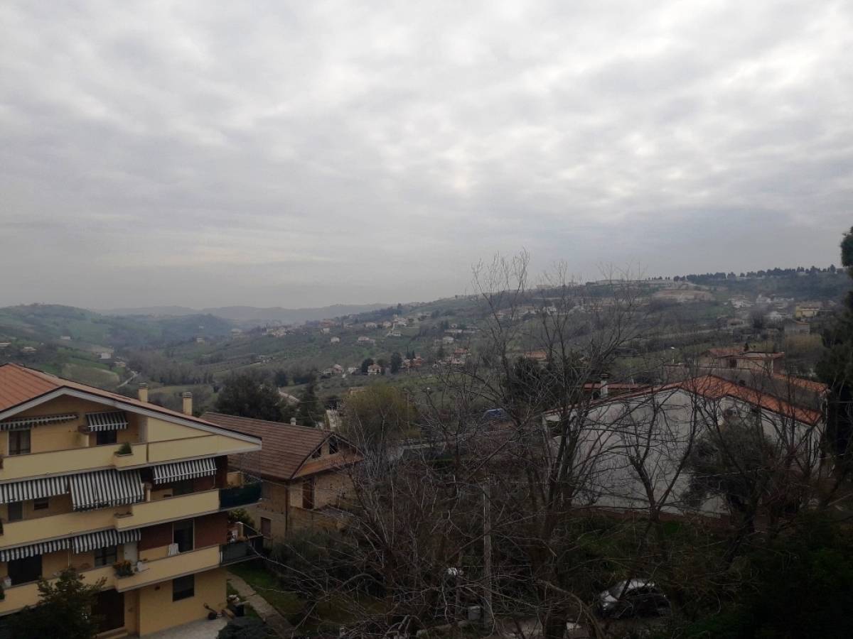 Apartment for sale in via dei lucani  at Chieti - 6718933 foto 12