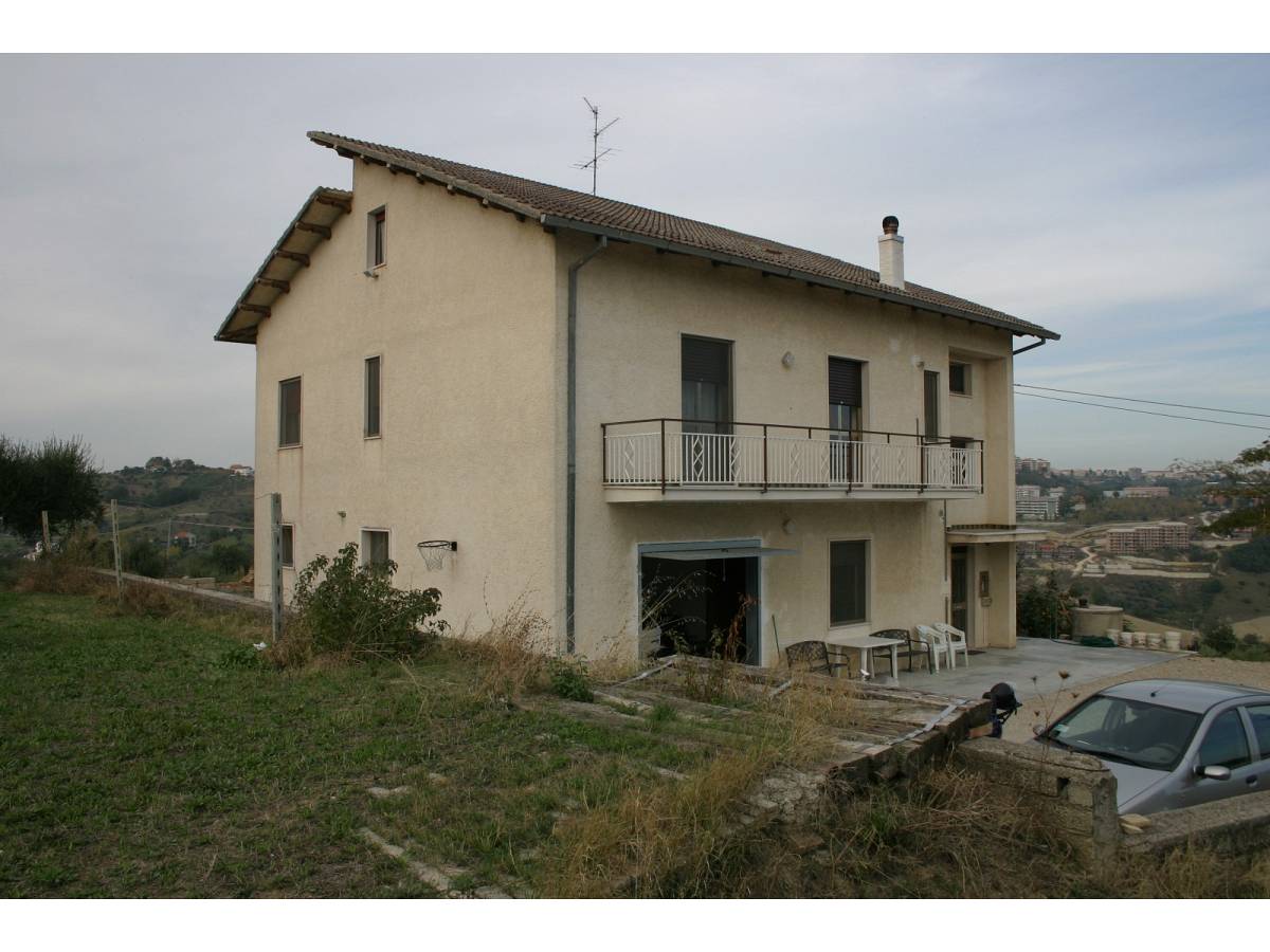 Casa indipendente in vendita in strada san donato zona Colle Marconi a Chieti - 1716722 foto 3