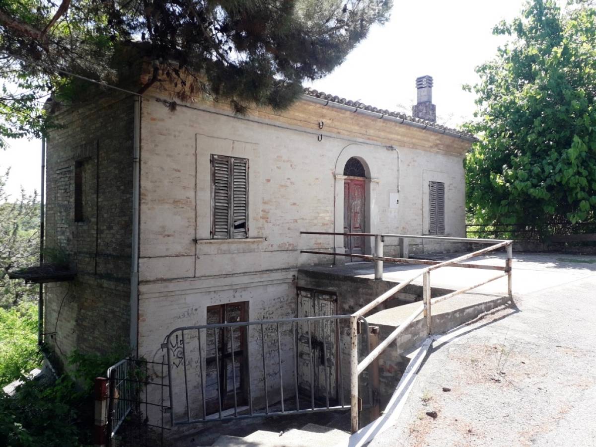 Casa indipendente in vendita in via luigi renzetti  a Chieti - 7995026 foto 3