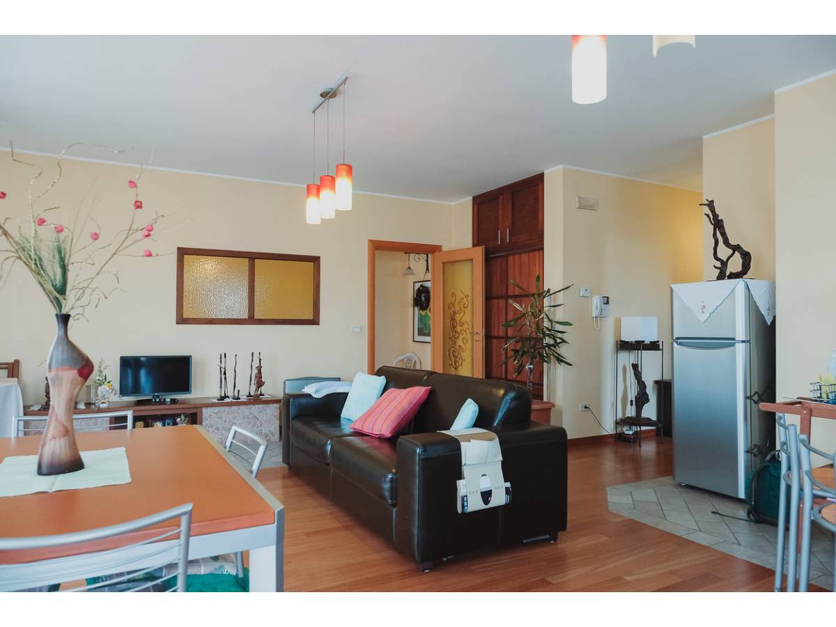 Terraced house for sale in   at Cepagatti - 341134 foto 12